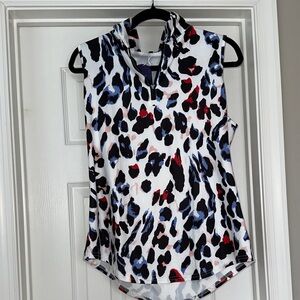 Soneven 1/4 zip sleeveless top